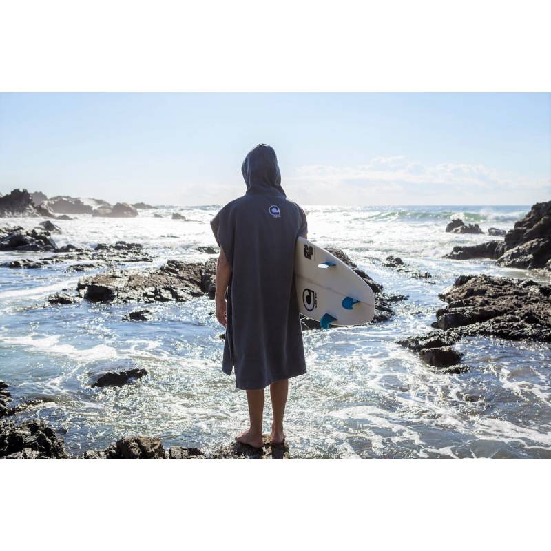 Curve Surf Poncho Towel - Microfiber back on model beach